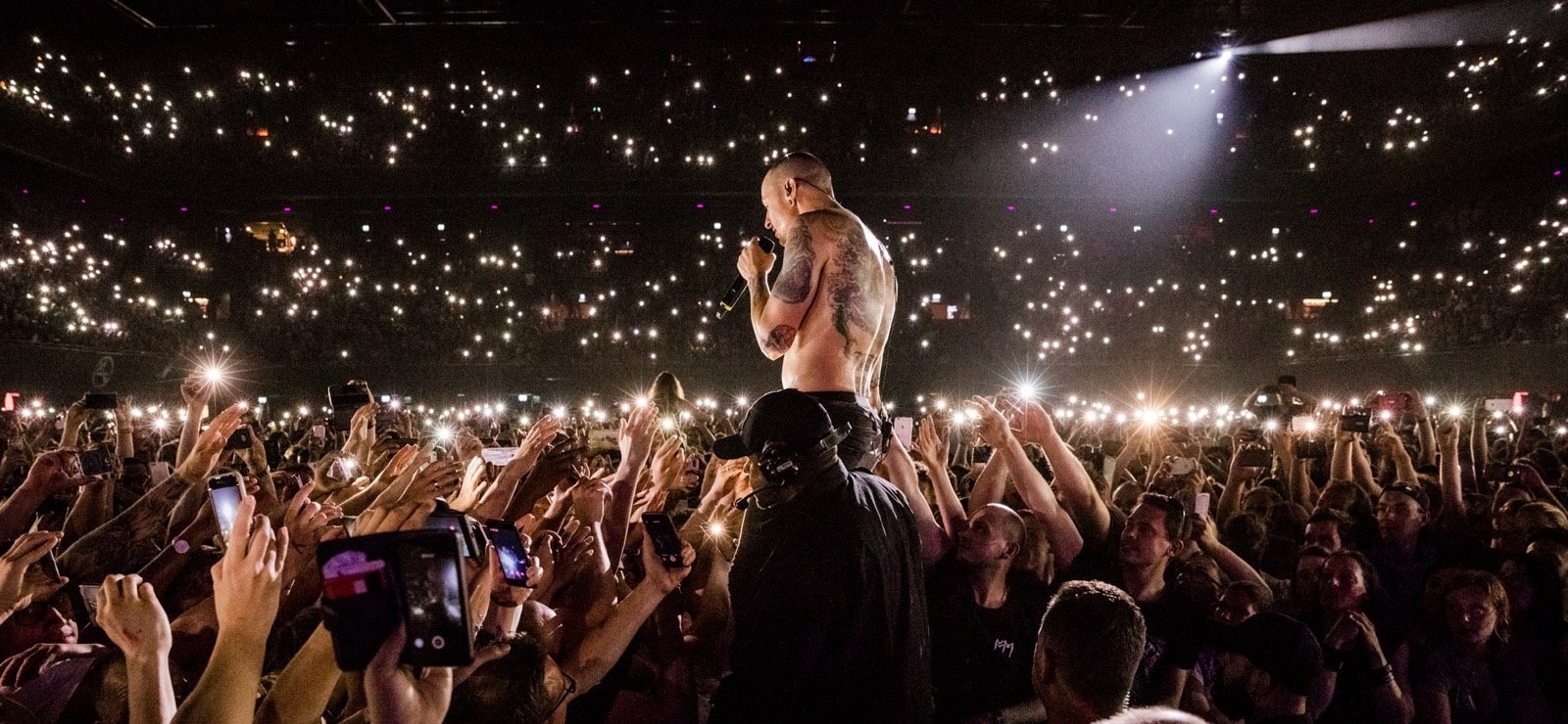 1600x740 The Life Of Chester Barrington An Icon Of My Favorite Band Linkin