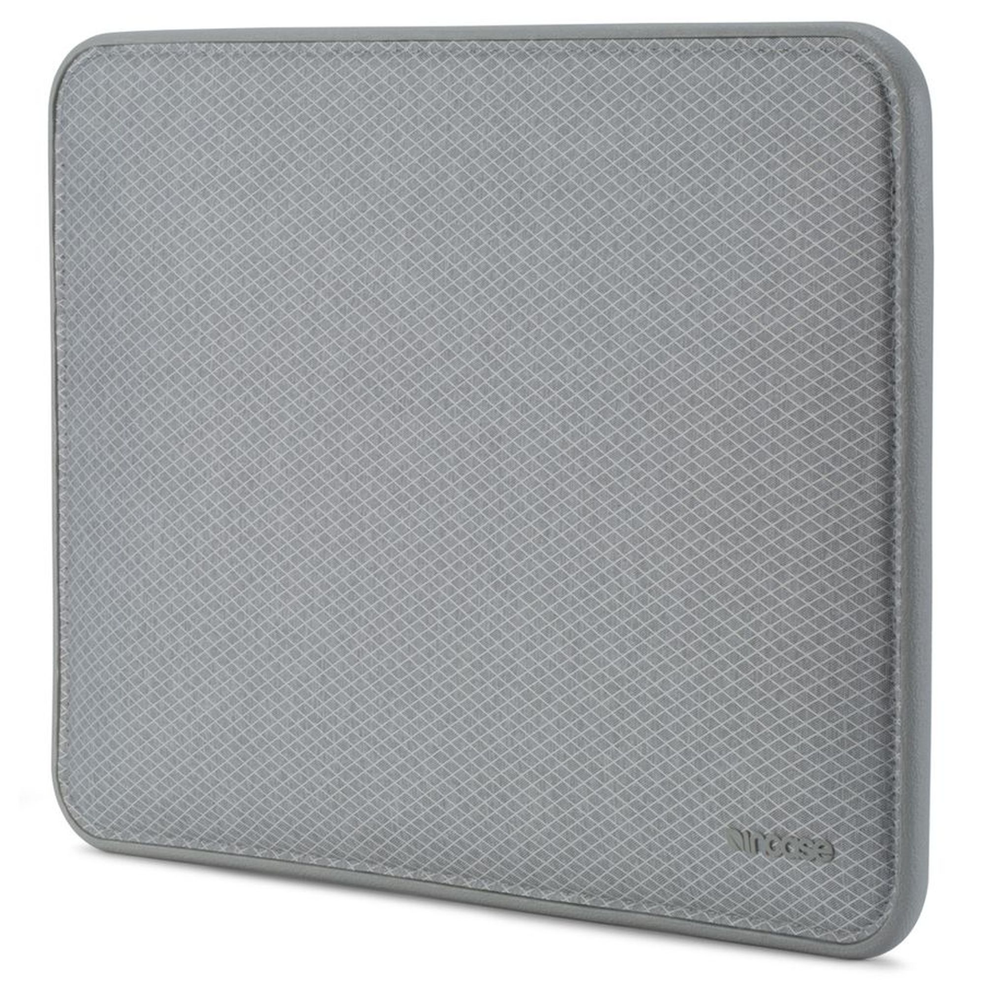 2000x2000 Incase Icon Sleeve With Diamond Ripstop For Macbook Air