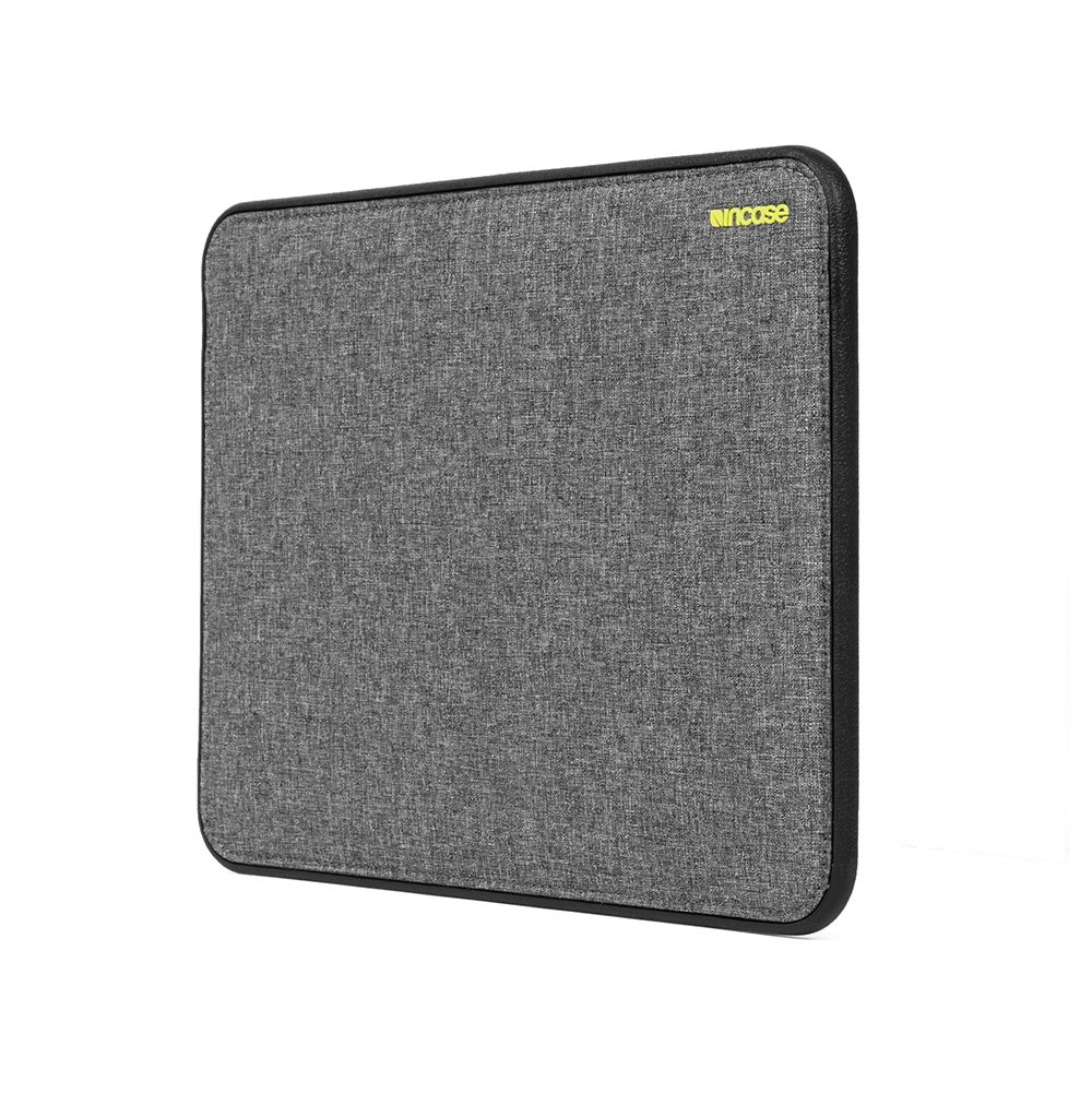 1000x1001 Incase Icon Sleeve With Tensaerlite For Macbook Air