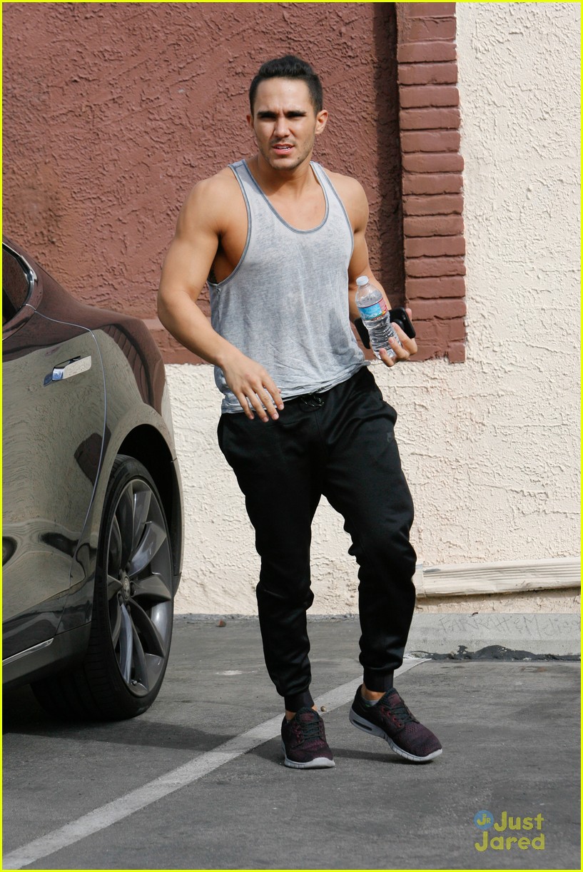 817x1222 Carlos Penavega Meets His Icon Marc Anthony In Miami Photo