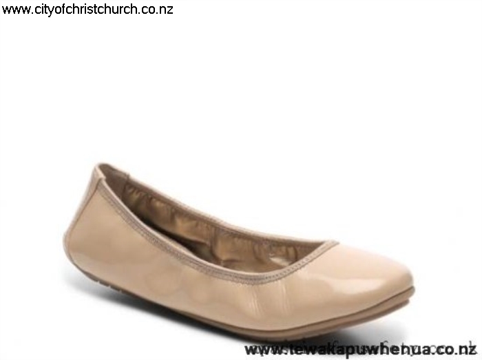 700x523 Discount Womens Shoes Mens Shoes Sell Free Shipping Eager