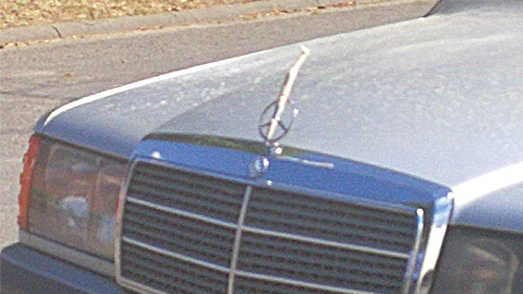 1024x576 Polizei Dieser Mercedes Stern Ist Verboten!