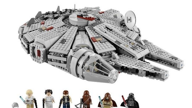 Star Wars' Millennium Falcon Goes From Icon To Obsession 620x349 Star Wars' Millennium Falcon Goes From Icon To Obsession