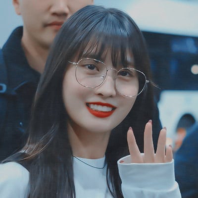 Hirai Momo, Twice Icons Cr Giuliani On We Heart It 400x400 Hirai Momo, Twice Icons Cr Giuliani On We Heart It