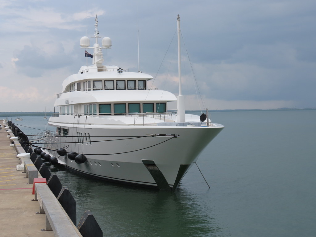 1024x768 Icon Yachts Motor Yacht Meridian Moored