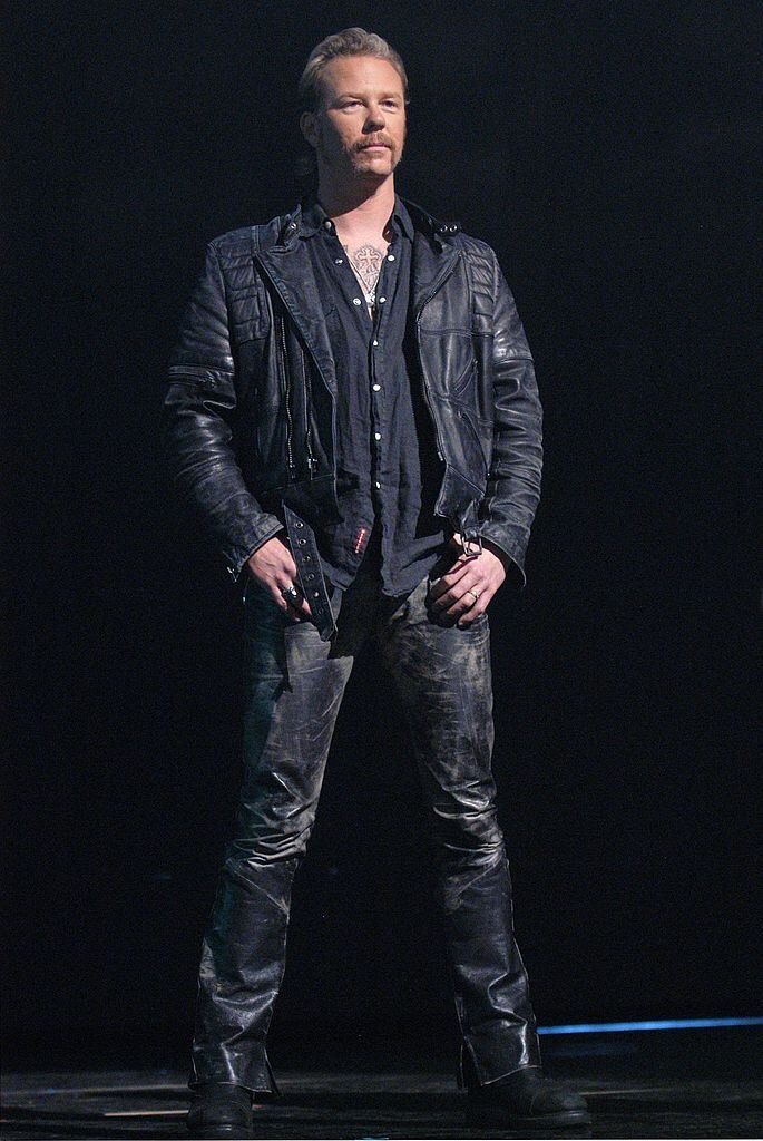 685x1024 James Hetfield Mtv Icon