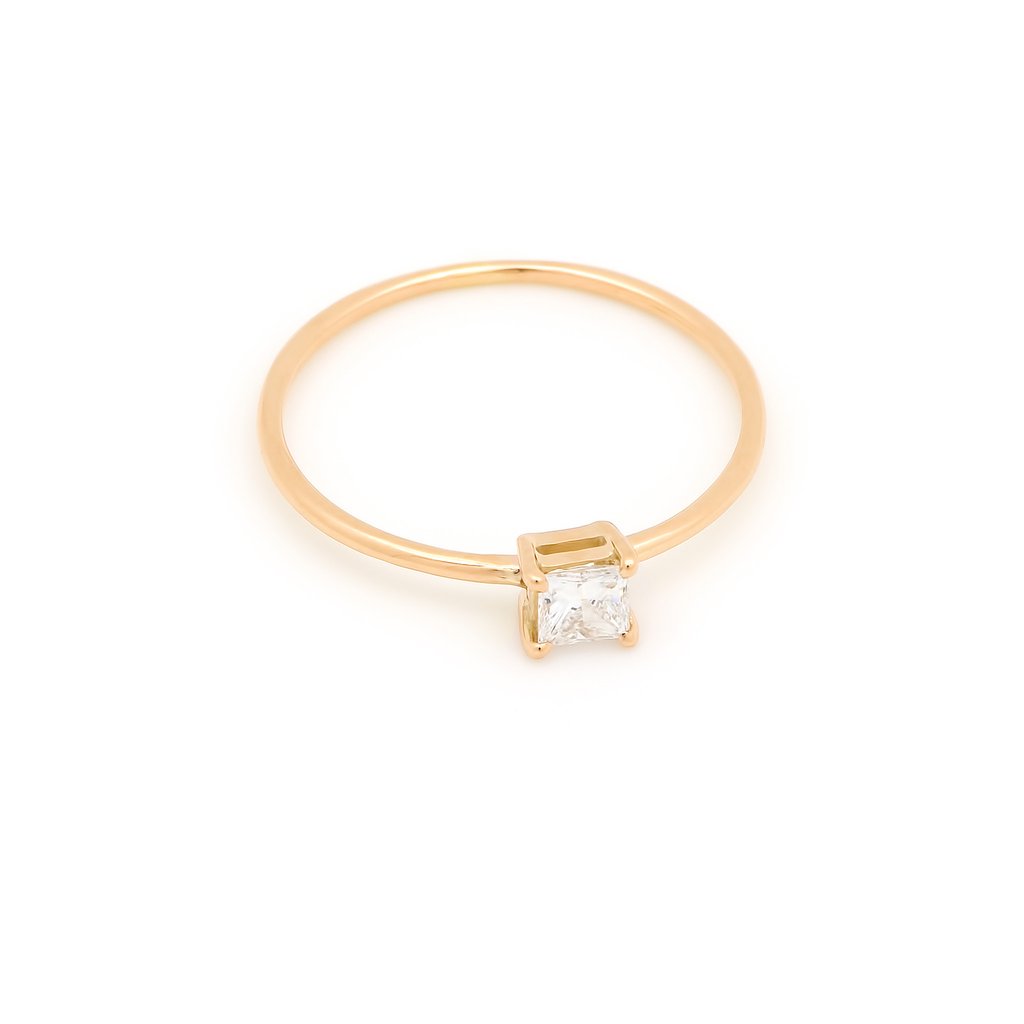 1024x1024 Icon Square Diamond Engagement Ring Gold Lucy Mui