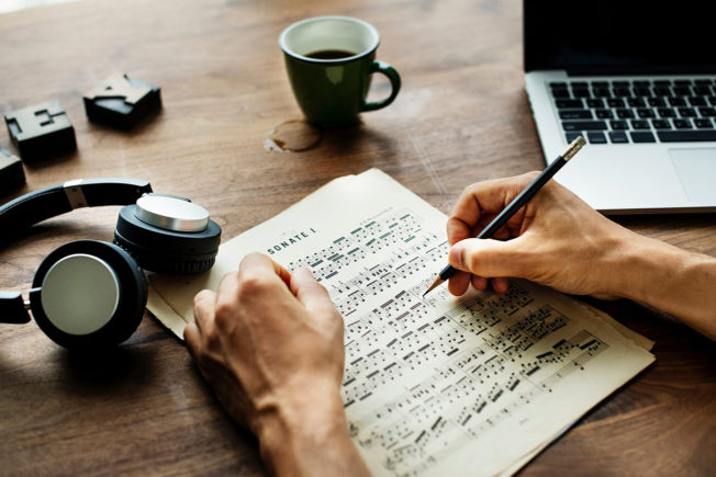 652x435 Basic Music Theory For Beginners