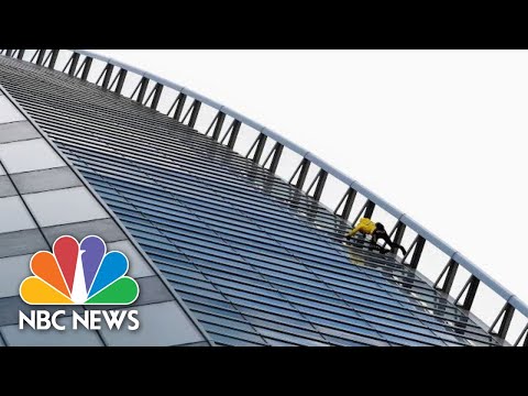 480x360 French Spider Man Climbs Skyscraper To Help Save Crumbling Icon