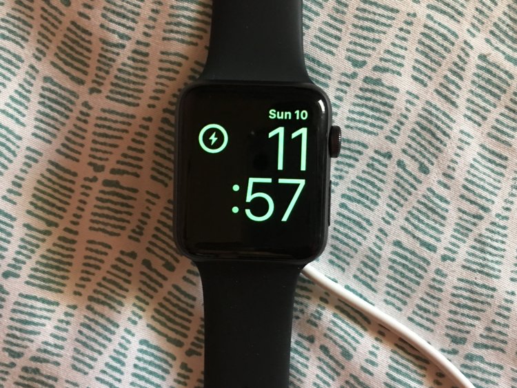 750x563 How To Charge An Apple Watch, And How Long It Takes To Fully