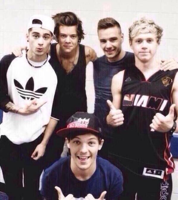 One Direction On Twitter Retweet If You Love One Direction 599x671 One Direction On Twitter Retweet If You Love One Direction