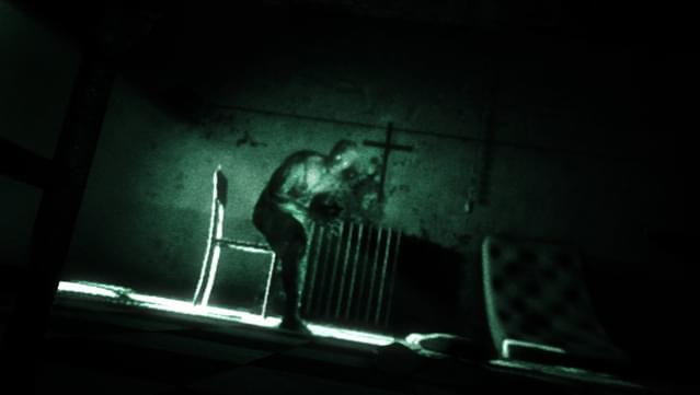 639x361 Outlast