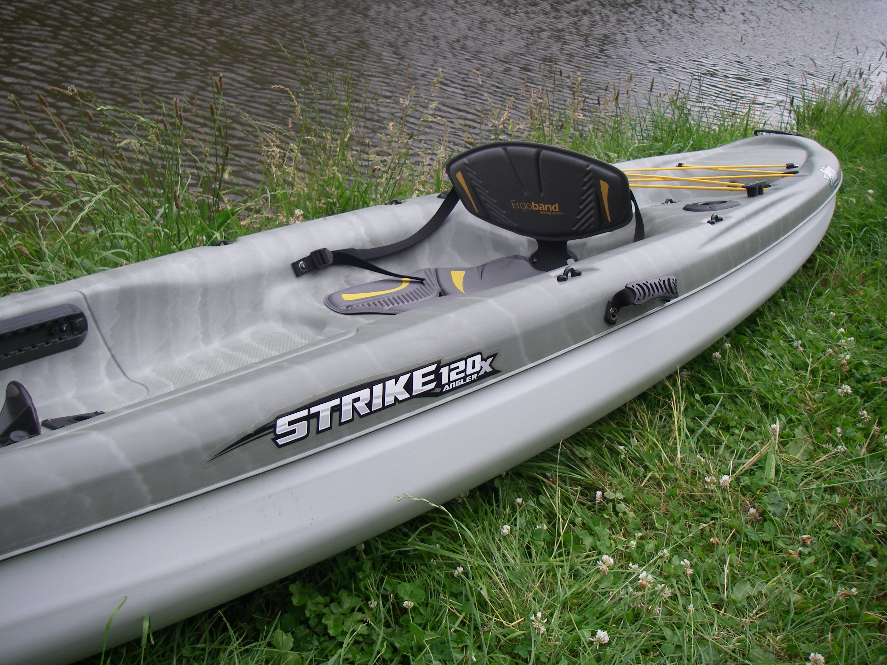 3072x2304 Pelican Strike' Angler