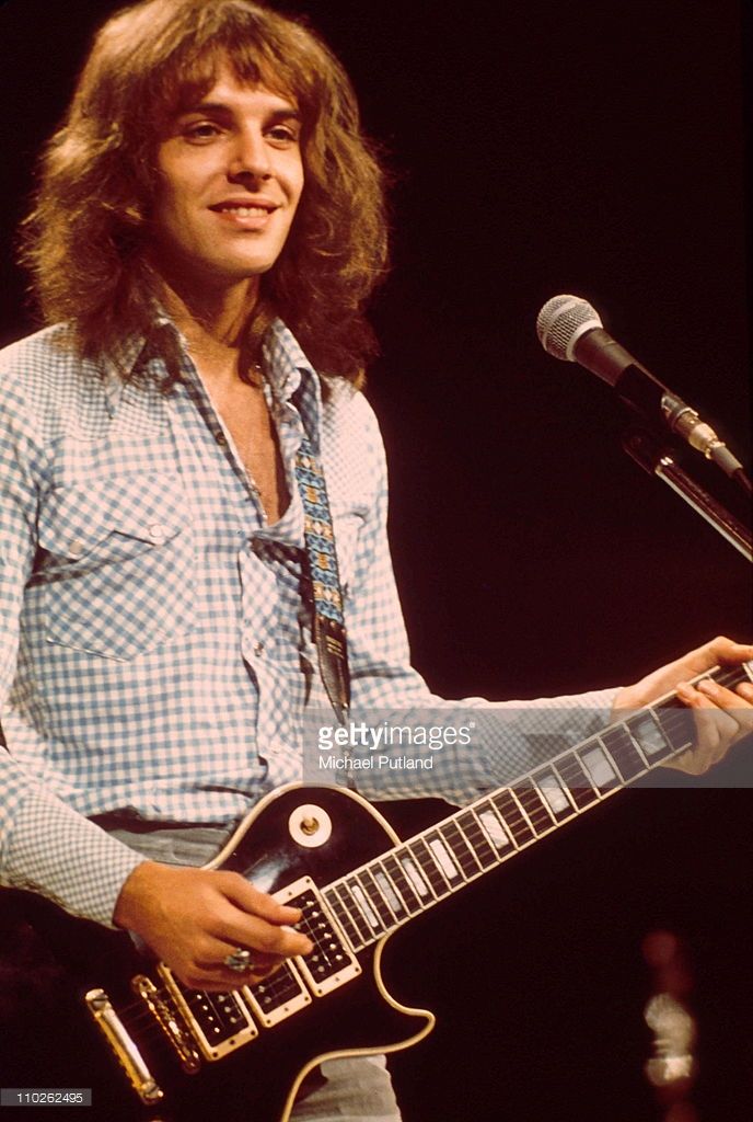 688x1024 Peter Frampton Performs On Stage, London, In When