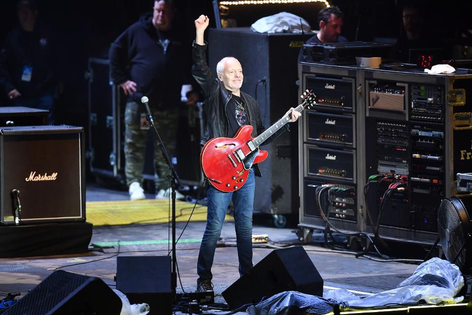 960x640 Qampa Peter Frampton Talks David Bowie And Being Honored With Les
