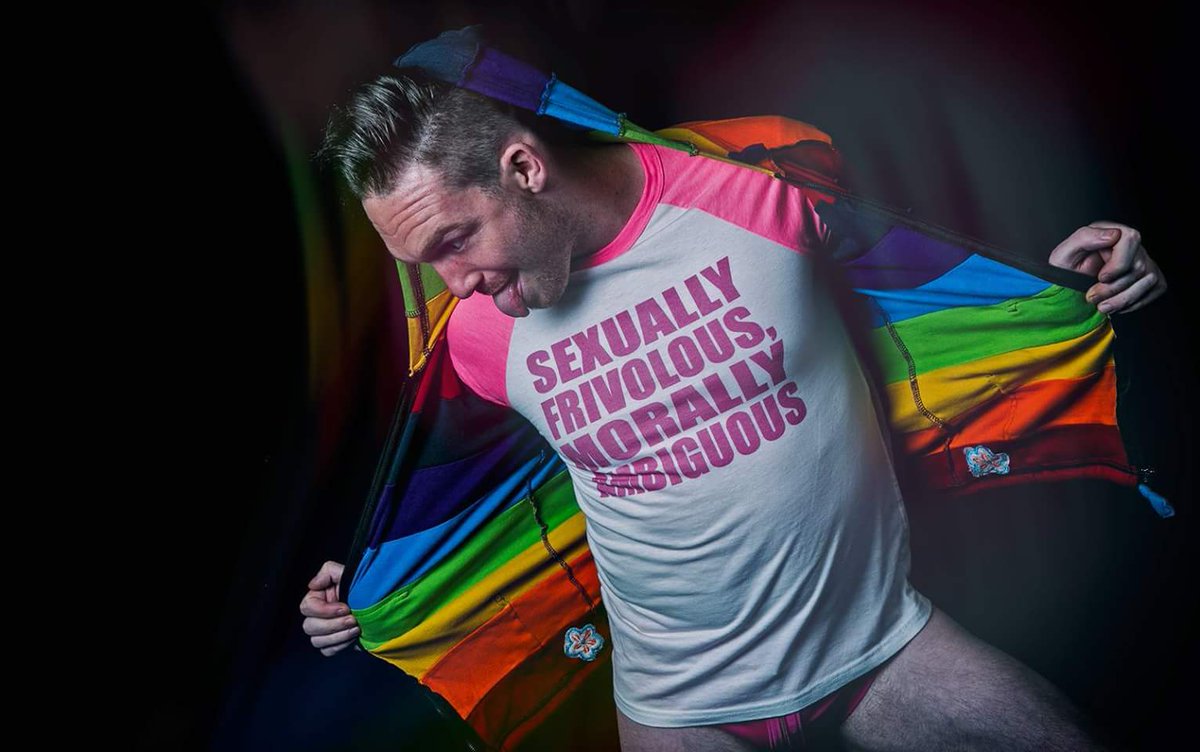 1200x752 The Social Oddities On Twitter Ep