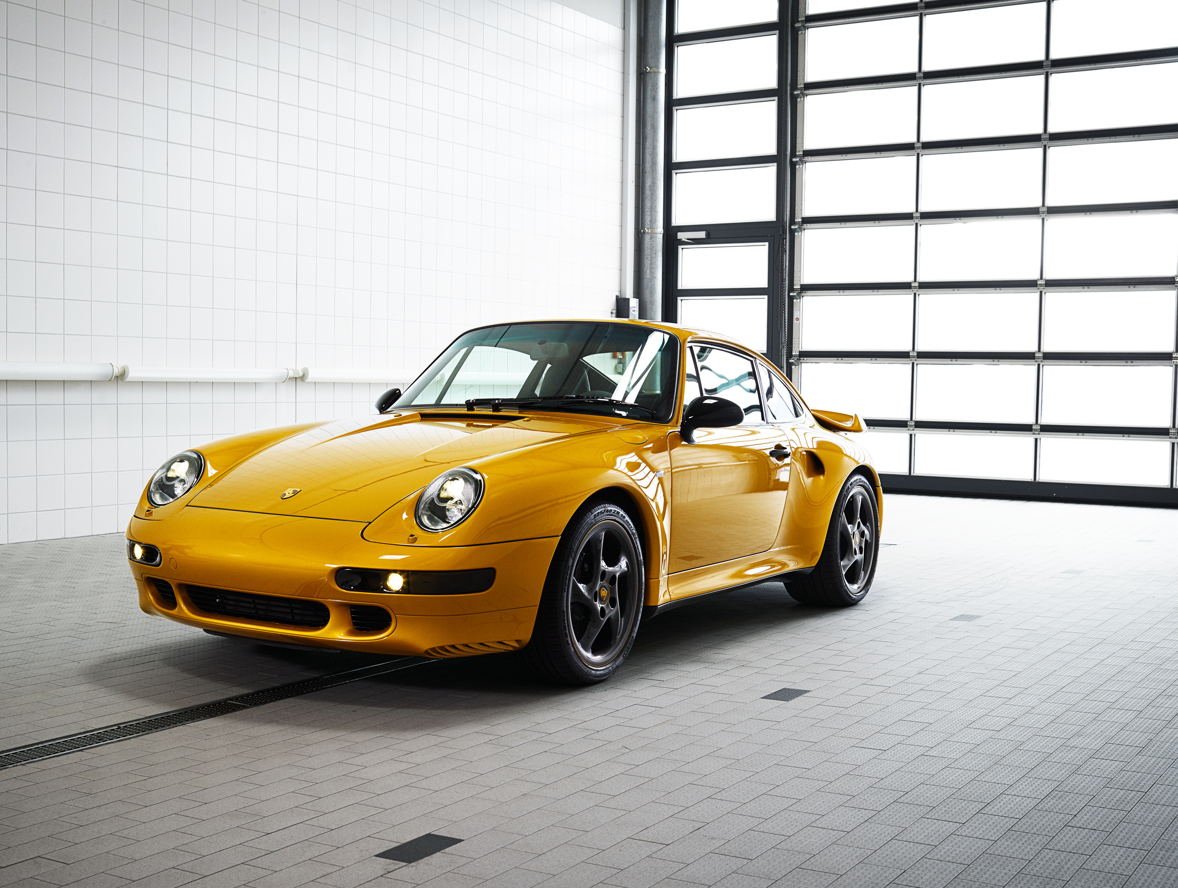 2408x1816 A Porsche Icon Reborn Wheels Ca