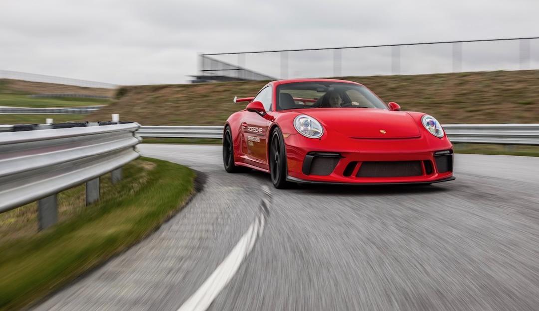 1080x624 How To Learn Physics With A Sports Car Icon