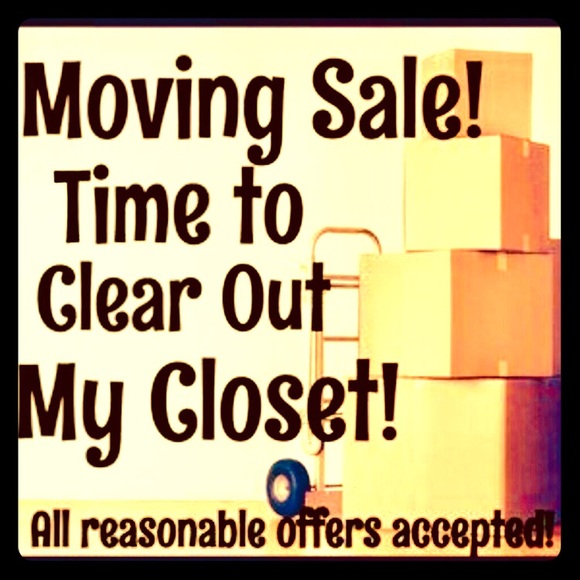 580x580 Purge Shoes Sale On Entire Closet Use Offer Icon Poshmark