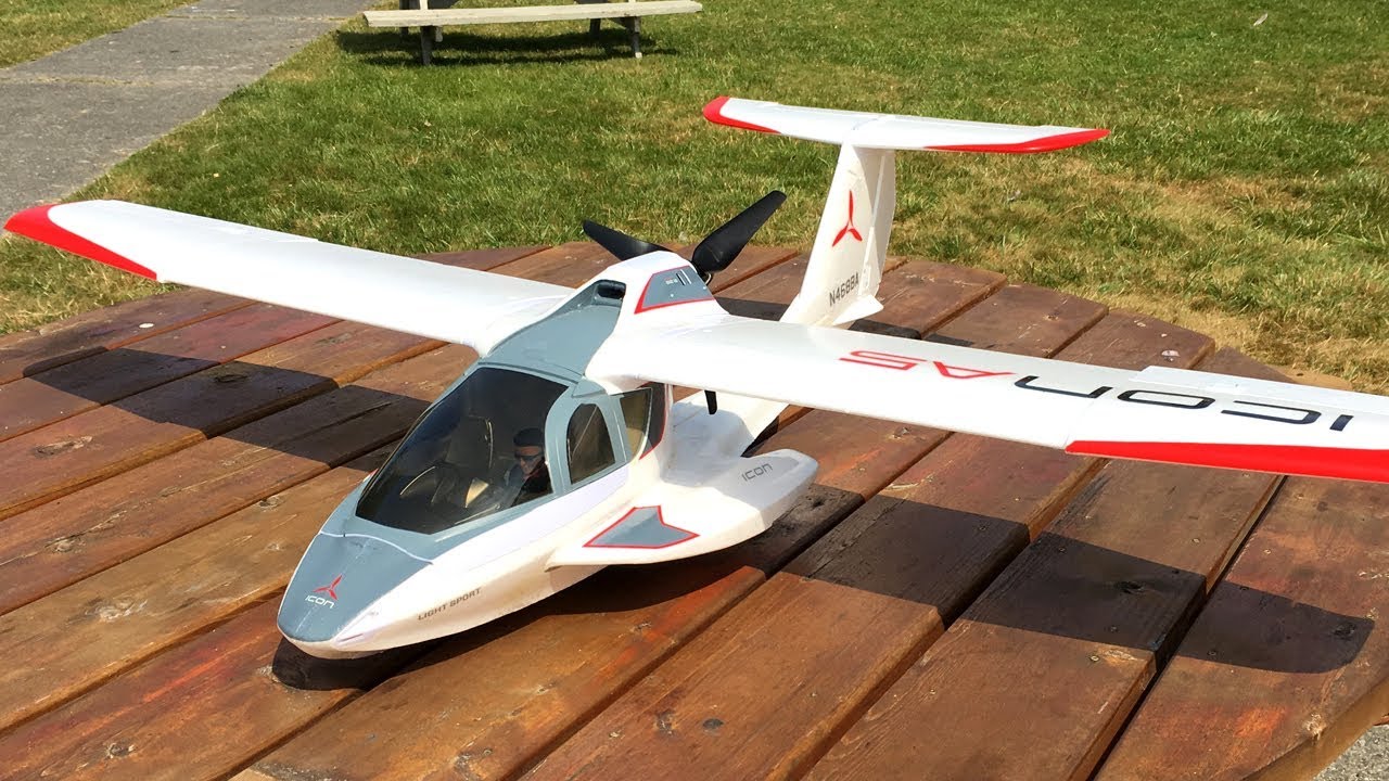 1280x720 Bill's E Flite Icon Amphibious Rc Plane Flight On Lake