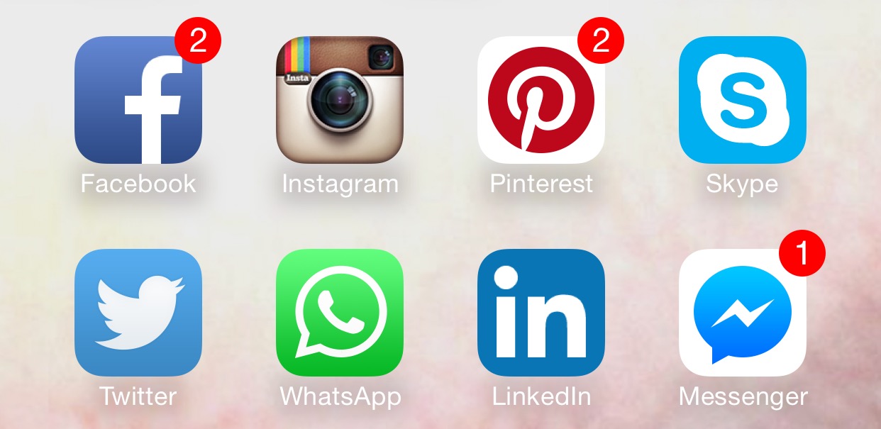 1242x605 Living A Digital Lifestyle With That Bright Red Notification Icon