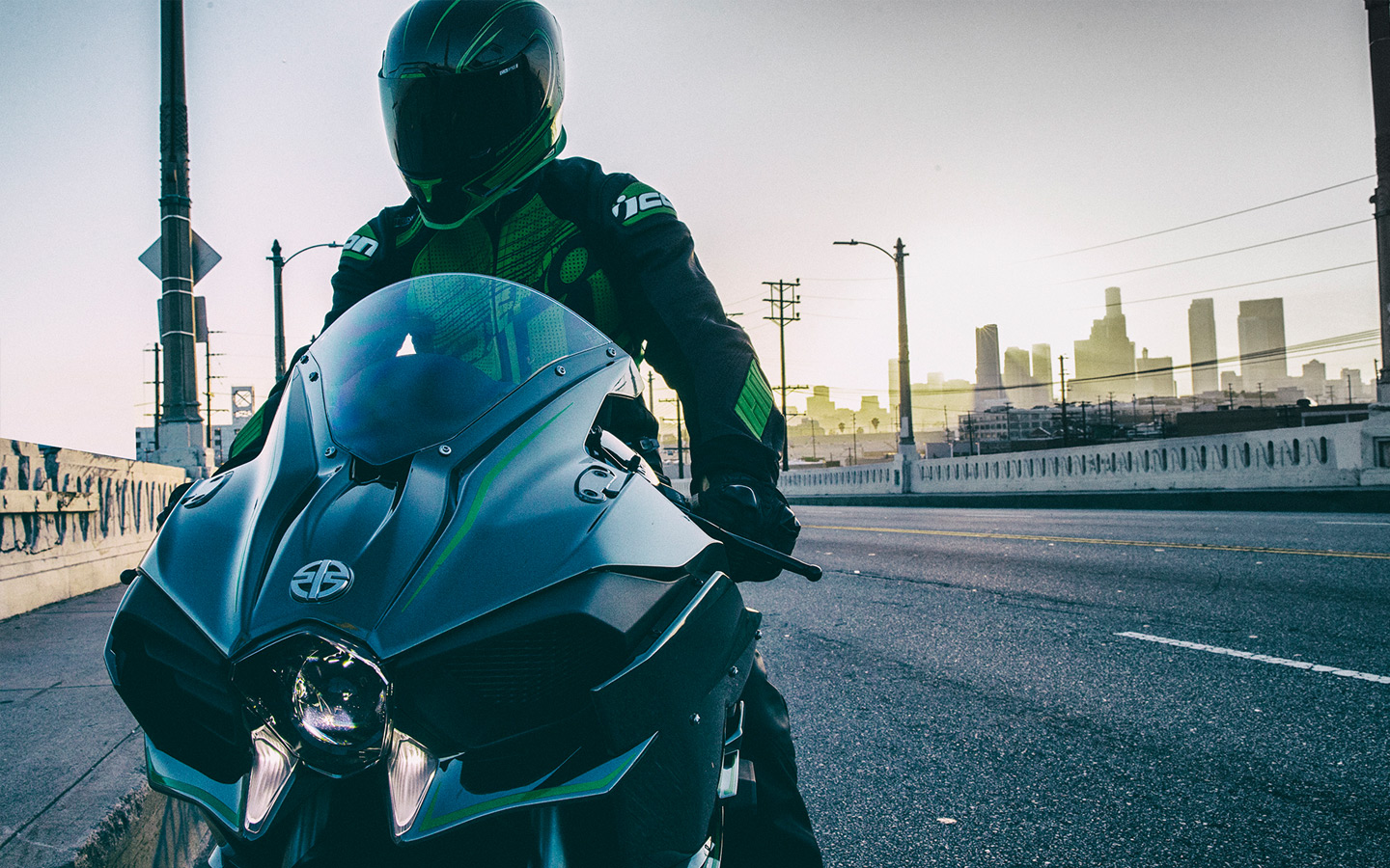 1440x900 The Gear Icon Motosports