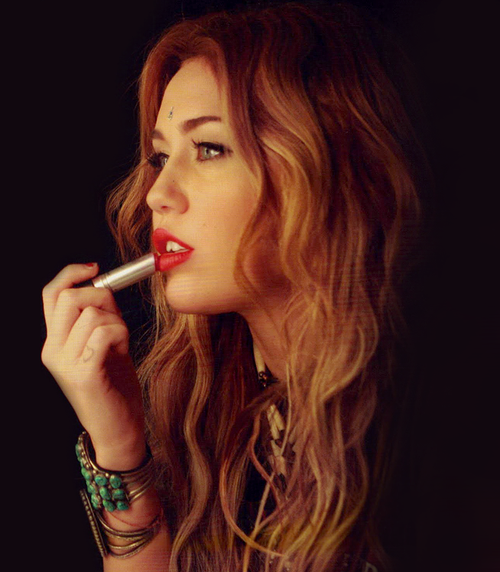 500x572 Sophia Bush The Night Owl Beauty Bar