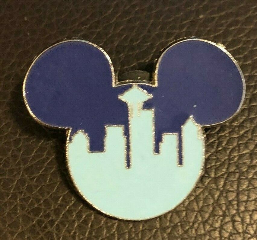 852x795 Disney Trade Pin Seattle Skyline Space Needle Souvenir Mickey Head