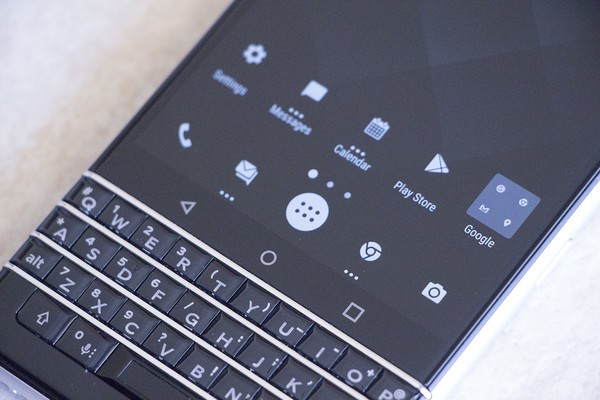 600x400 How To Use Icon Packs On The Blackberry Keyone