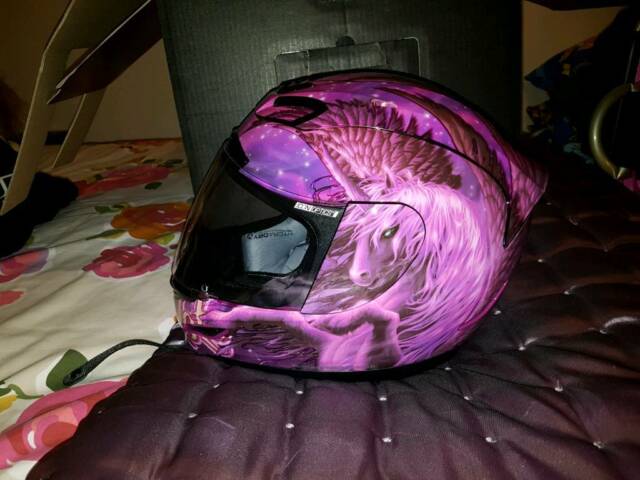 640x480 Icon Sweet Dreams Airmada Helmet In Stourbridge, West Midlands