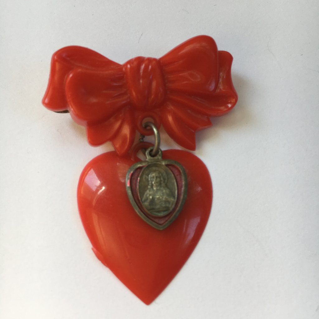 1024x1024 Vintage Sweetheart Brooch With Religion Icon Vintage Online