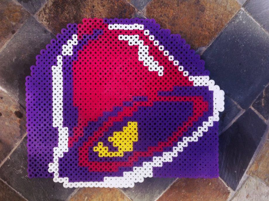 920x688 Perler Taco Bell Symbol