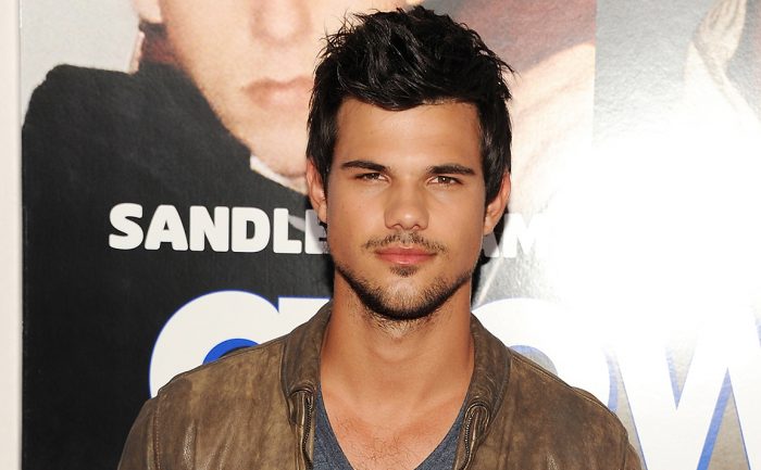 700x433 Taylor Lautner Lifestyle, Wiki, Net Worth, Income, Salary, House