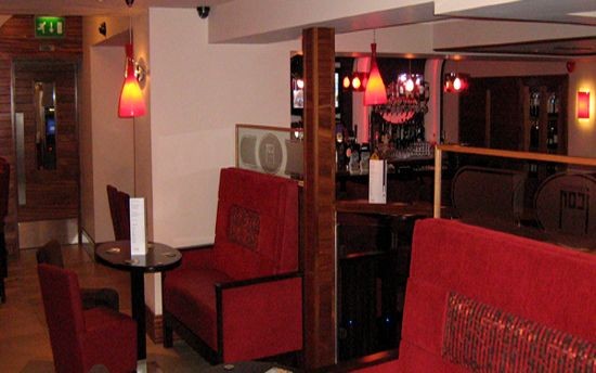 550x344 The Icon Restaurant Wine Bar