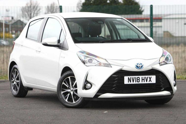 755x503 Toyota Yaris Hybrid Vvt I Icon Tech Dr Hatchback Buyacar