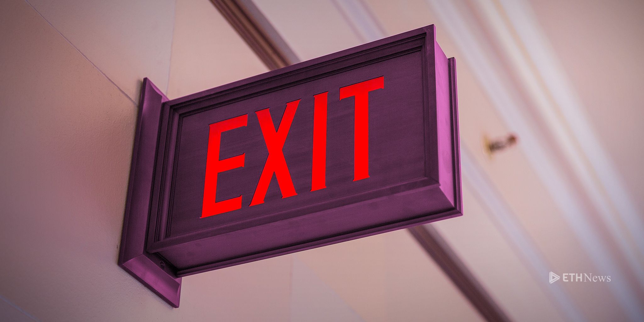Do The Exits Of Tron And Icon Indicate Trouble Brewing 2048x1024 Do The Exits Of Tron And Icon Indicate Trouble Brewing