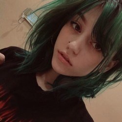 250x250 Popular Grunge Girl Icon Tumblr Image