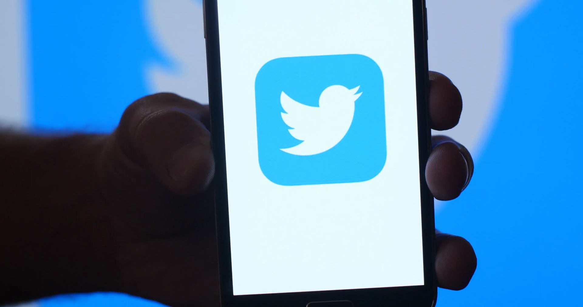 1920x1013 Twitter Social Media App Icon On Mobile Smartphone Device Stock