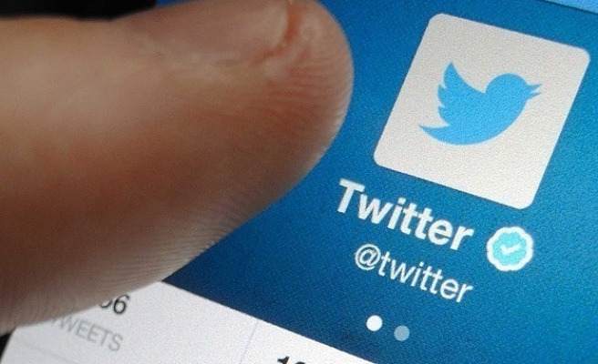 656x400 Twitter Drops Egg Icon In Battle With Internet 'trolls'