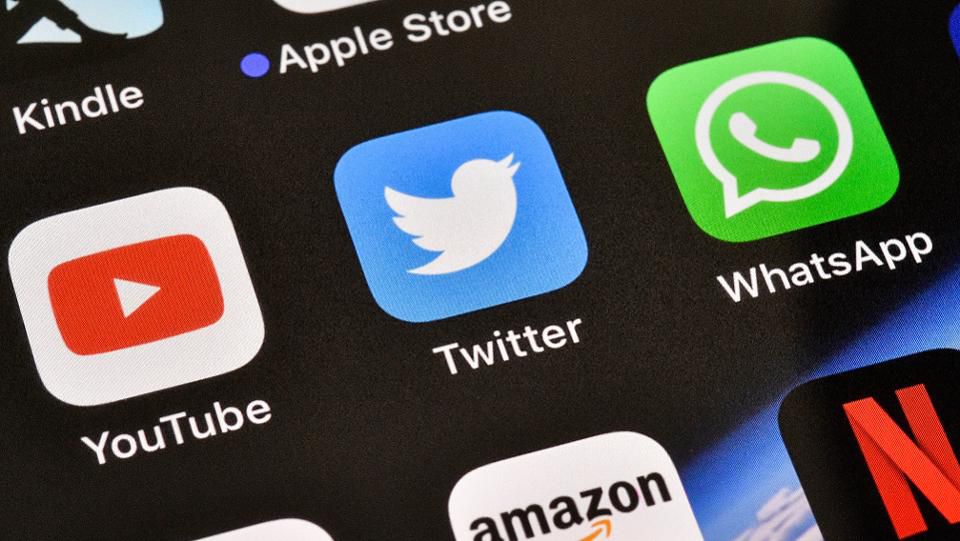 Hackers Hijack Twitter Accounts Using A Simple Text Messaging Trick 960x541 Hackers Hijack Twitter Accounts Using A Simple Text Messaging Trick