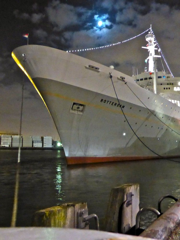 750x1000 Photo Tour Inside An Icon Of Cruising Usa Today Travel