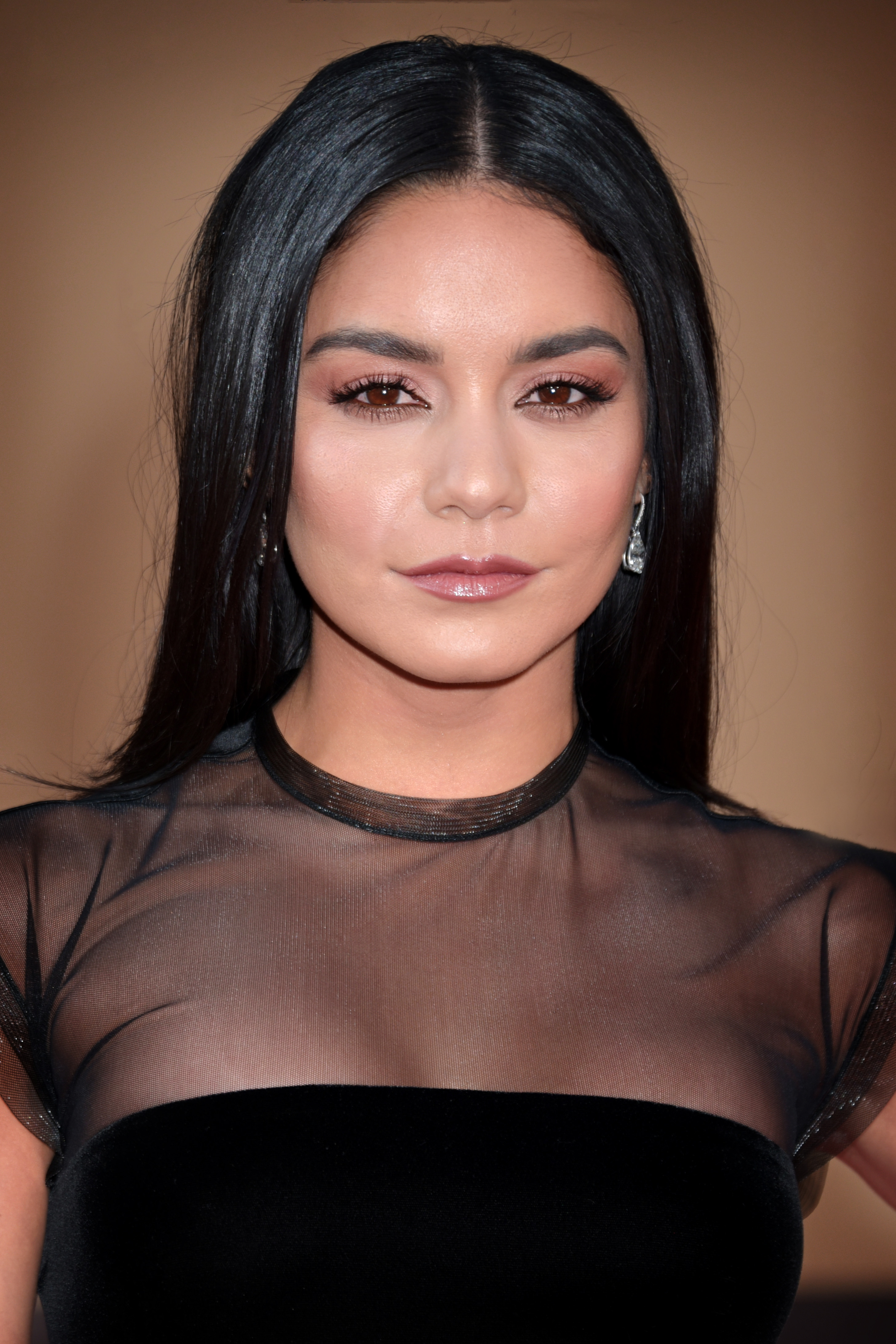 2915x4373 Vanessa Hudgens