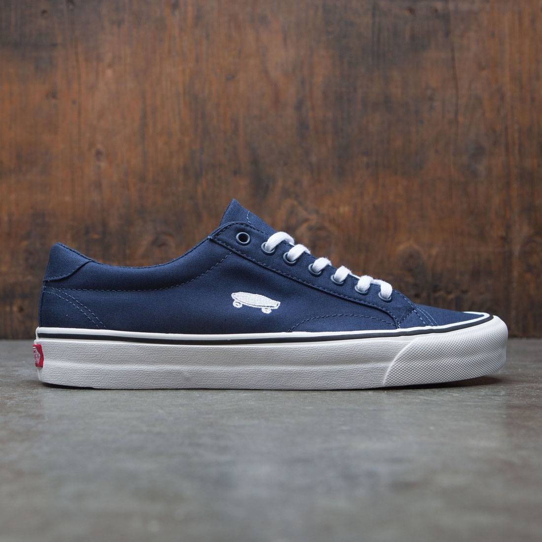 1100x1100 Vans Men Court Icon