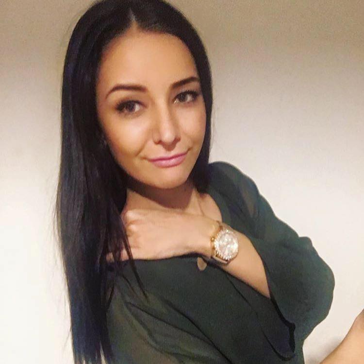 750x749 Vera Icon Hair Salon Olomouc City