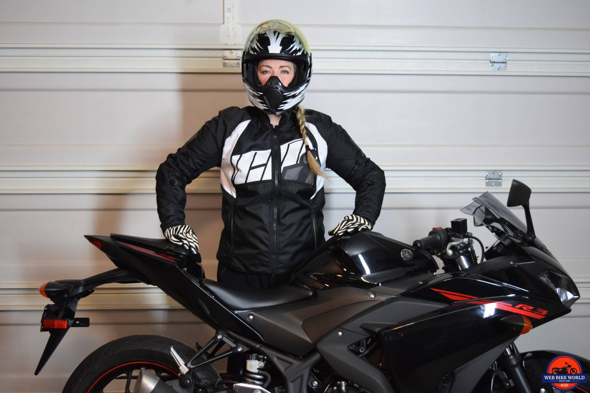 1920x1280 Icon Women's Automag Jacket A Game Changer In Versatility