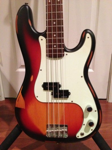 394x525 Vintage Icon Roadworn Look Bass Guitar Precision Boxed