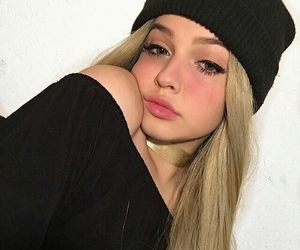 300x250 Images About Girl Icons On We Heart It See More