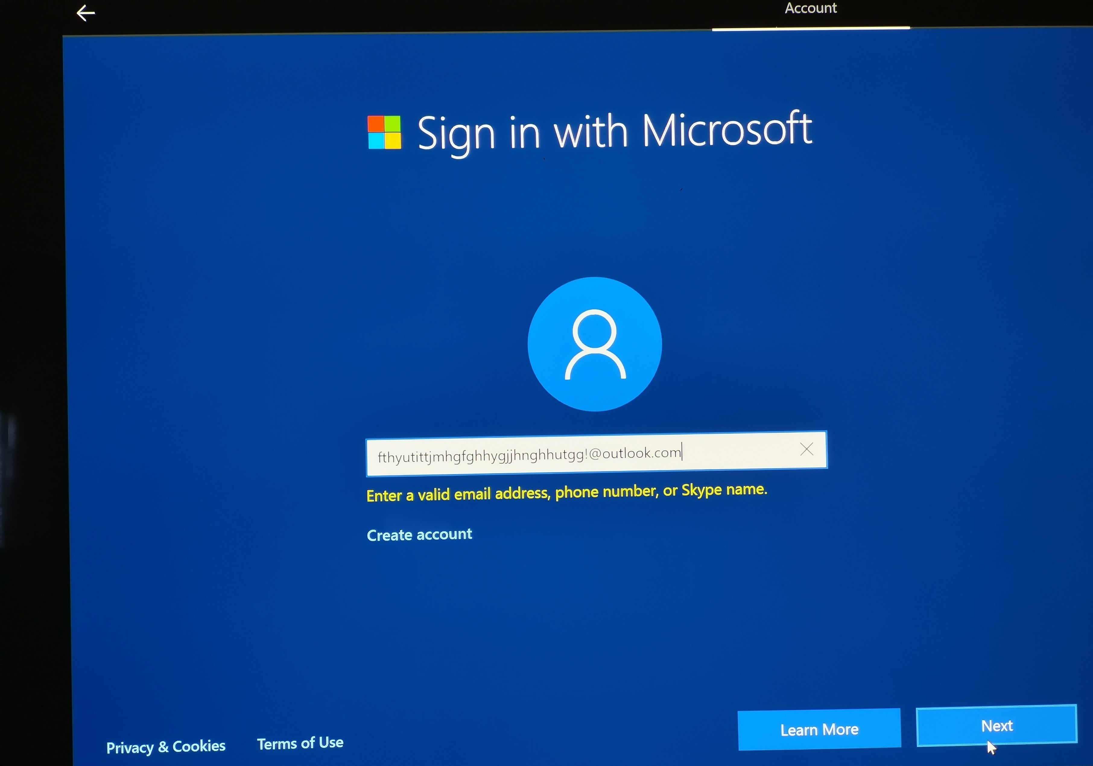 3624x2540 Microsoft Really Doesn't Want You To Use A Local Windows Account