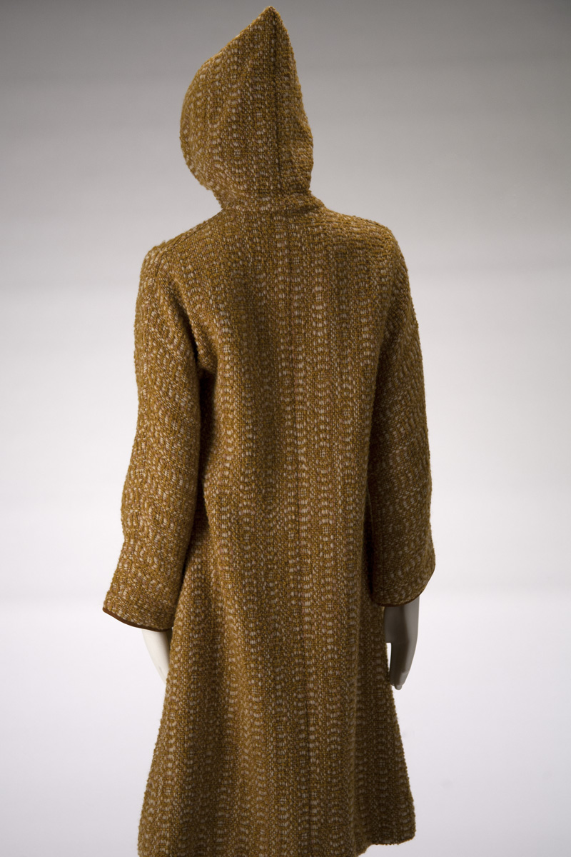 800x1200 Woven Wool Blend Winter Coat Documenting A Fashion Icon