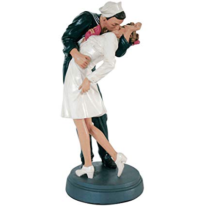 Unconditional Surrender Navy Sailor And Nurse 425x425 Unconditional Surrender Navy Sailor And Nurse